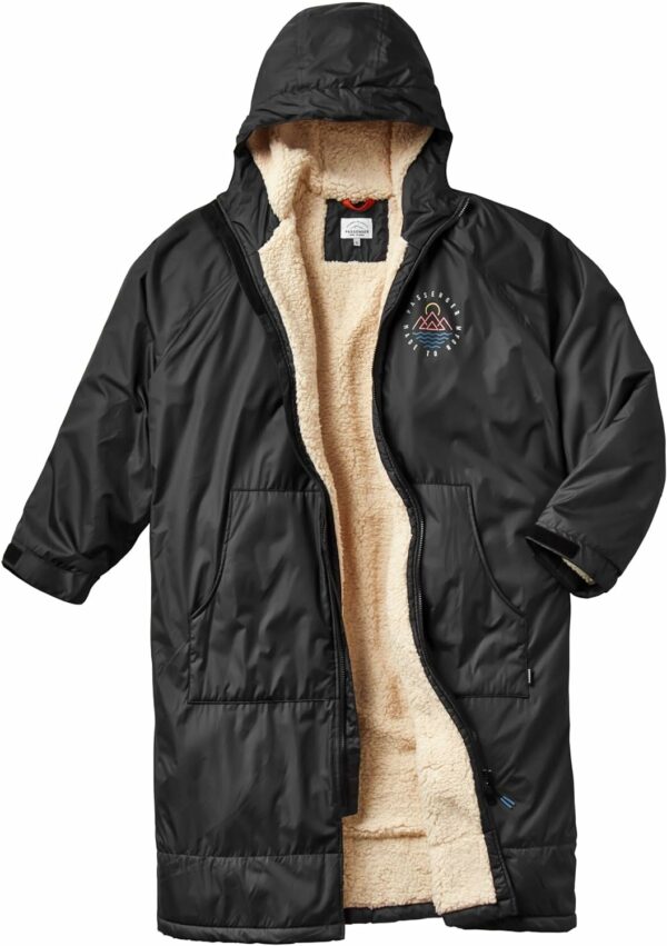Win Two Passenger Changing Robes - Image 6