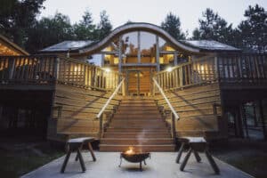 Win A Canopy & Stars £2000 Voucher