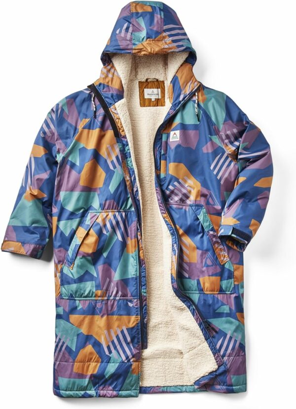 Win Two Passenger Changing Robes - Image 7