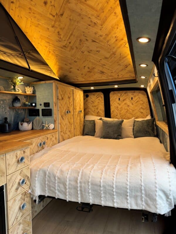 Win Odyssey - The Ultimate Automatic T6 Campervan & £1000! - Image 5